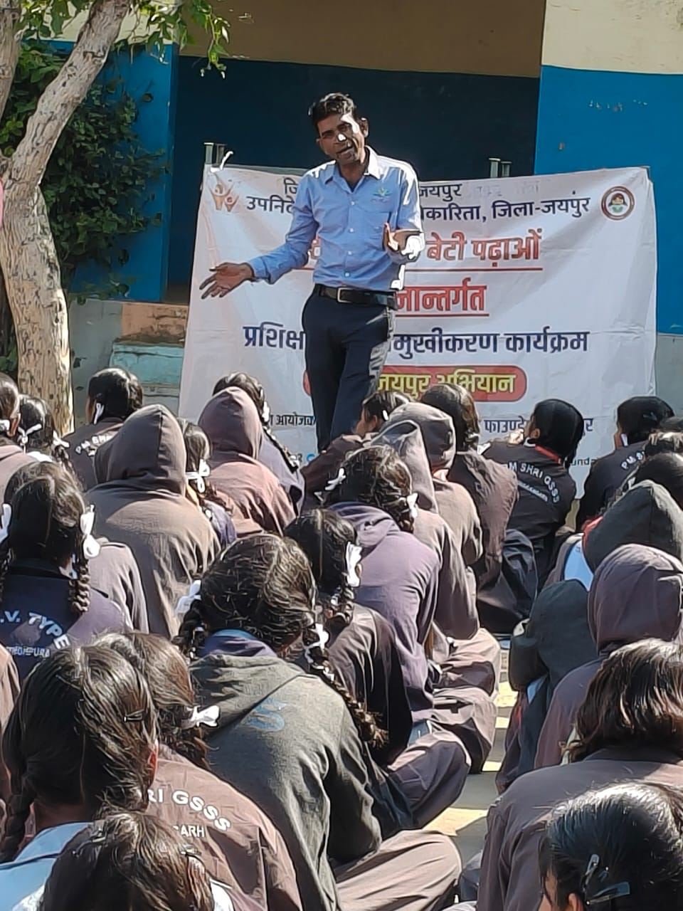 Outdoor education workshop with girls